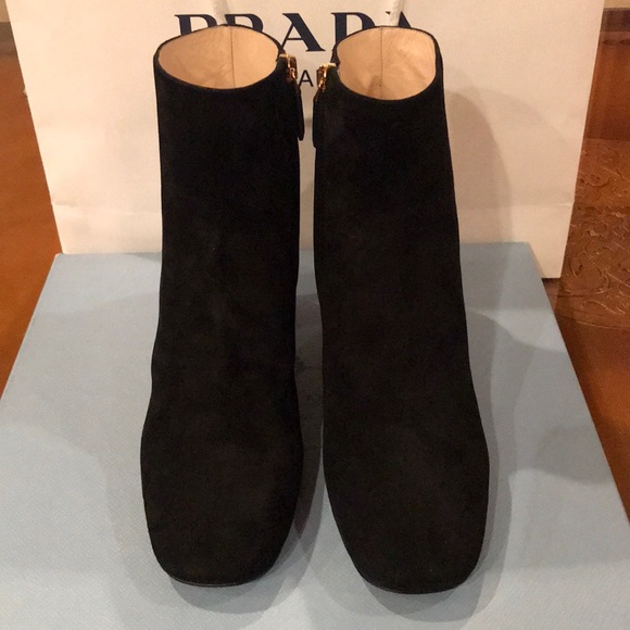 BNIB Prada camoscio suede booties - Picture 5 of 5
